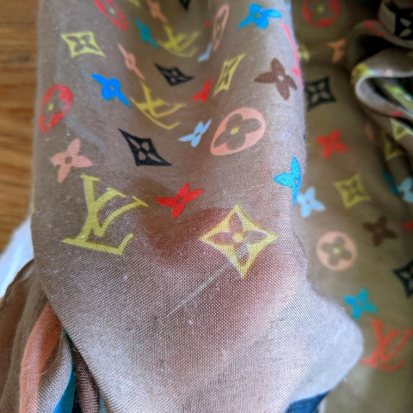 Ladies Fashion Scarf - Picture 4 of 6